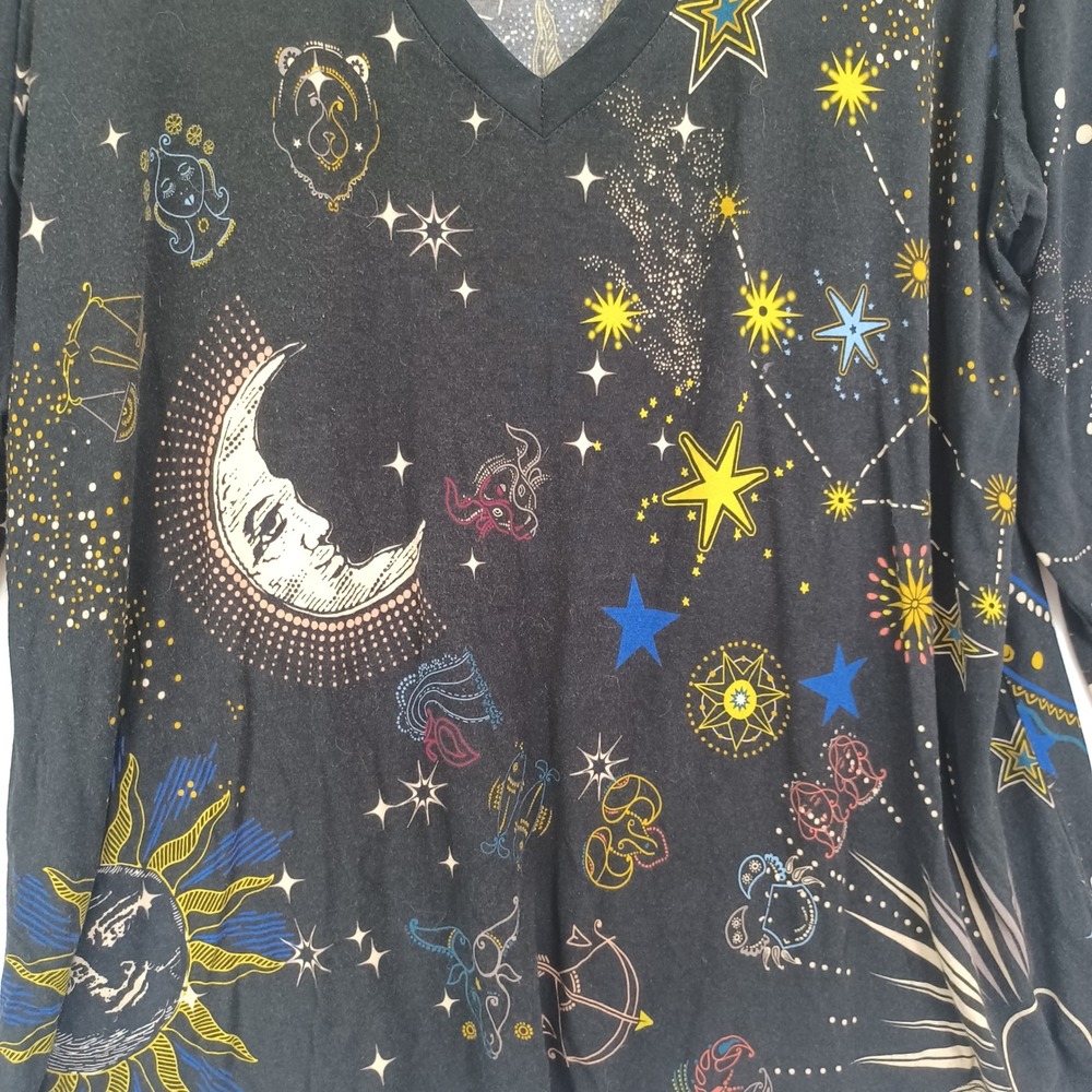 Johnny Was XL Celestial Astrological Bamboo V-Neck Top Charcoal Black Sun Moon - Picture 5 of 8